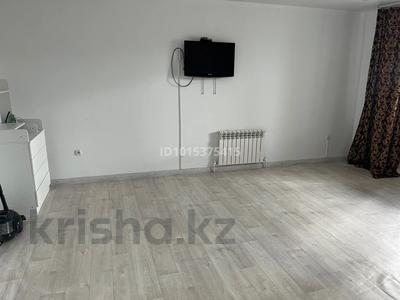 1-комнатная квартира · 45 м² · 1/5 этаж, мкр. Зачаганск пгт, Жангир хан 63а за 110 000 ₸ в Уральске