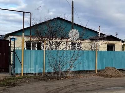 Жеке үй · 4 бөлме · 119 м² · 5 сот., мкр Жулдыз, Памяти воинов интернпционалистов 97/1 — Памяти Войнов-интернационалистов и Отрарская, бағасы: 23.5 млн ₸ в Уральске