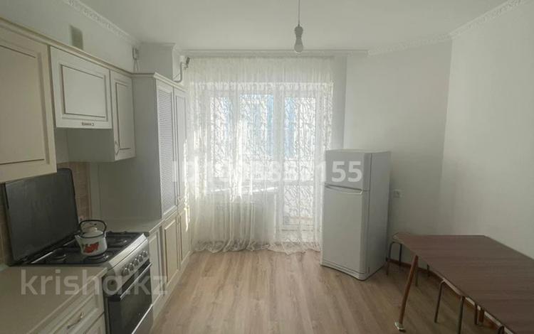 1-комнатная квартира · 48 м² · 2/5 этаж, мкр. Алтын орда, Тауелсиздик 22/1 за 130 000 ₸ в Актобе — фото 2