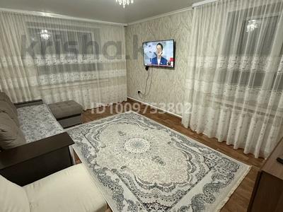 3-комнатная квартира · 70 м² · 2/2 этаж, Восточный, квартал В за 22 млн ₸ в Семее