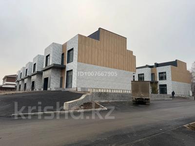 Отдельный дом · 7 комнат · 336 м² · 1.5 сот., Уалиханова 228/9 за 99 млн 〒 в Кокшетау