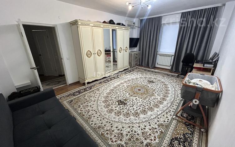 1-бөлмелі пәтер · 45 м² · 1/5 қабат, мкр Нурсая 106, бағасы: ~ 17 млн ₸ в Атырау — фото 2