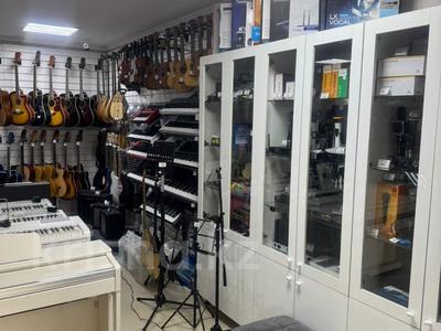 Свободное назначение, офисы, магазины и бутики, салоны красоты, медцентры и аптеки, образование, развлечения · 61.1 м² за 50.9 млн 〒 в Актобе, мкр. Алтын орда