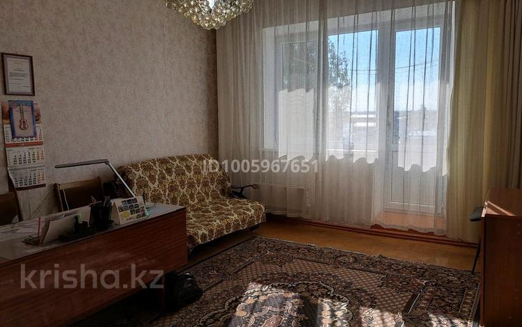 4-бөлмелі пәтер · 80 м² · 6/9 қабат, мкр Алатау 1 — Сейфуллина уг. Лермонтова, бағасы: 20.8 млн 〒 в Таразе — фото 28