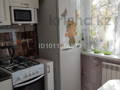 1-комнатная квартира · 30.6 м² · 3/5 этаж, Майкудук, 14й микрорайон 42 за 6.2 млн 〒 в Караганде, Алихана Бокейханова р-н