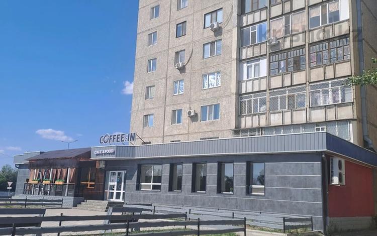 2-бөлмелі пәтер · 54 м² · 2/9 қабат, Бозтаева 33 — Бывшая Леди Пица, бағасы: 21 млн ₸ в Семее — фото 2
