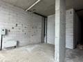 Еркін, кеңселер, дүкендер мен бутиктер, қоймалар, қоғамдық тамақтану орны, сұлулық салондары, білім орталықтары, ойын-сауық, конференц-залдар, кабинеттер және жұмыс орындары, студиялар · 110 м², бағасы: 550 000 ₸ в Астане, Есильский р-н — фото 5