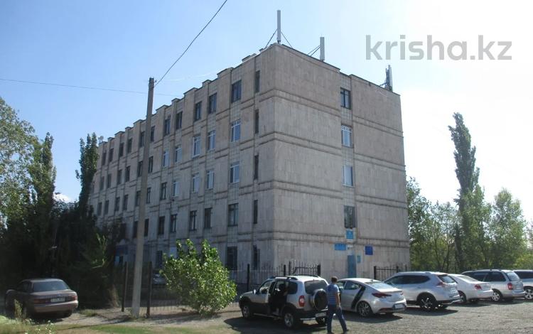 Офисы • 1083.9 м² за ~ 24.2 млн 〒 в Экибастузе — фото 2