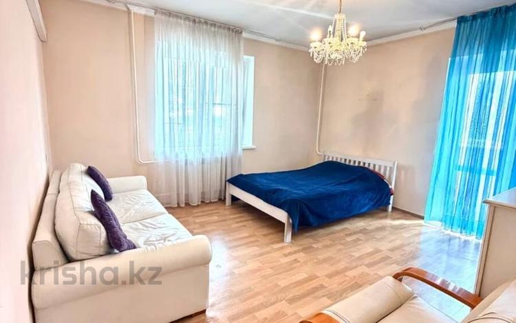 1-бөлмелі пәтер · 45 м² · 10/14 қабат, Самал-1 ш/а., бағасы: 50 млн ₸ в Алматы, Медеуский р-н — фото 3
