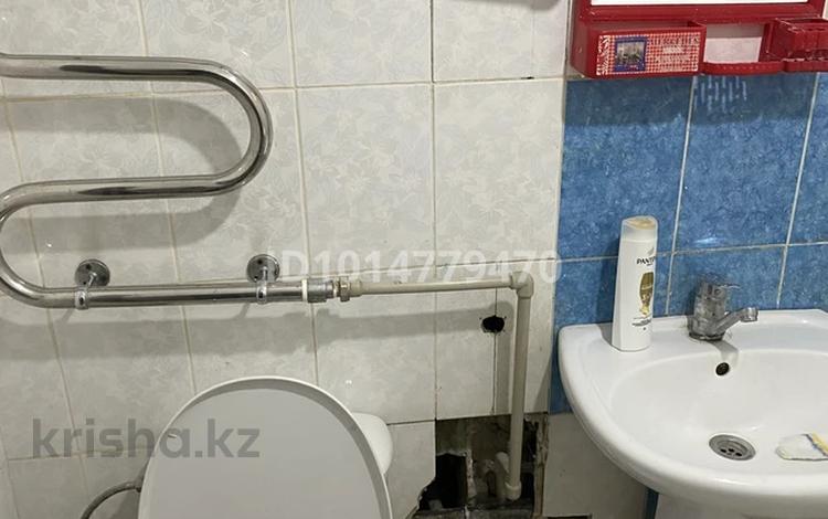3-бөлмелі пәтер · 55 м² · 5/5 қабат, Толеби 43 — Толеби Абая напротив стадиона, бағасы: 100 000 ₸ в Таразе — фото 2