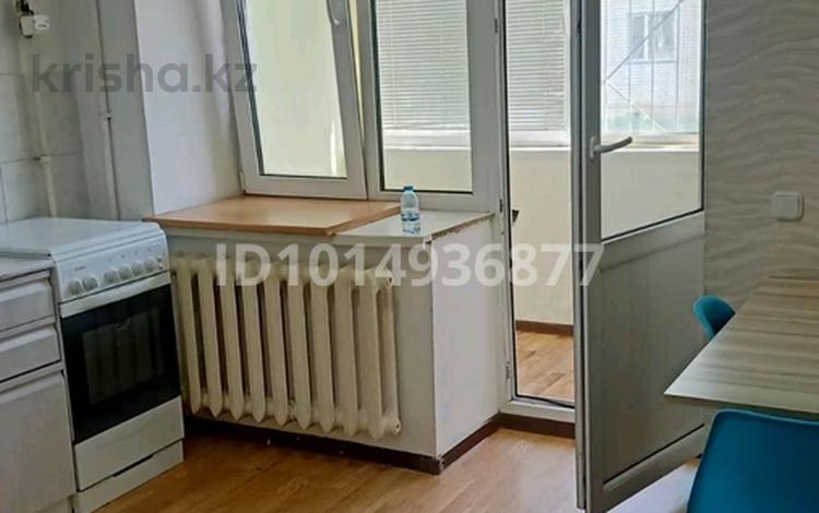 1-бөлмелі пәтер · 41 м² · 1/5 қабат, Қадыр Мырза-Әли ш/а. — Тау, бағасы: 15 млн ₸ в Уральске, мкр Кадыра Мырза-Али — фото 2