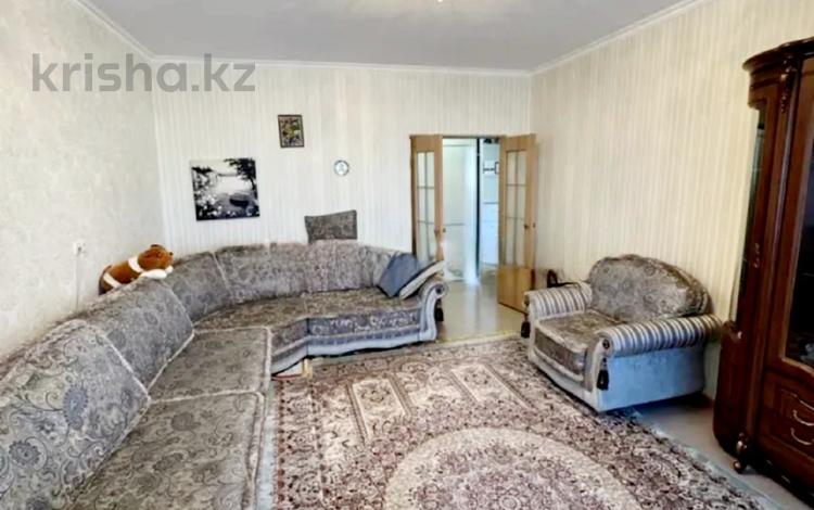 4-бөлмелі пәтер · 110 м² · 2/5 қабат, 6 МКР. БОЛАШАК — ВОЗЛЕ ДЕТ.САД АЛТЫН БЕСIК, бағасы: 49.5 млн ₸ в Талдыкоргане — фото 35