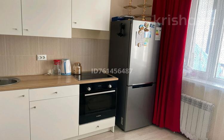 1-комнатная квартира · 40 м² · 8/9 этаж, Альфараби 34/3 — Улы дала альфараби за 200 000 ₸ в Астане, Есильский р-н — фото 2