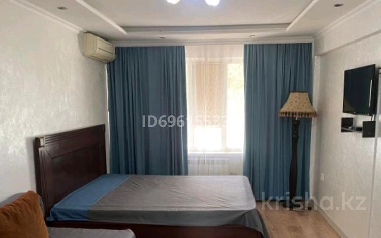 1-комнатная квартира · 43 м² · 1/5 этаж, Мкр Привокзальный- 5 25 — Ресторана Айжан за 2 000 〒 в Атырау, мкр Привокзальный-5 — фото 13