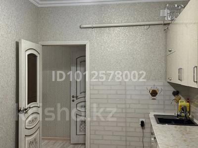 2-бөлмелі пәтер · 70 м² · 1 қабат, мкр Нурсат 141 — На против 80мектеп нурсат и напротив медина, бағасы: 250 000 ₸ в Шымкенте, Каратауский р-н
