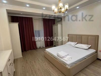 2-комнатная квартира · 90 м² · 15/18 этаж, Гагарина — Ночь 17тыс за 22 000 ₸ в Алматы, Бостандыкский р-н