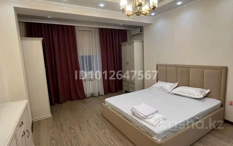 2-комнатная квартира · 90 м² · 15/18 этаж, Гагарина — Ночь 17тыс за 22 000 ₸ в Алматы, Бостандыкский р-н — фото 4