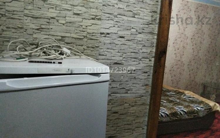 1-комнатная квартира · 33 м² · 2/5 этаж, мкр Салтанат 21 за 90 000 ₸ в Таразе — фото 6
