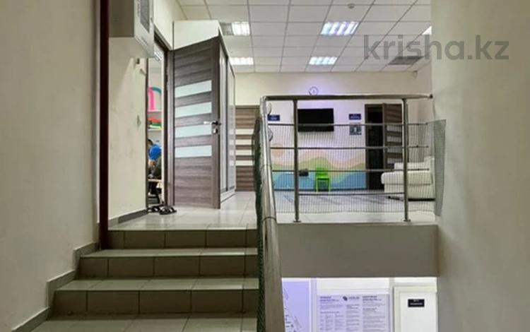 Кеңселер, сұлулық салондары, білім орталықтары, ойын-сауық · 374 м², бағасы: 250 млн 〒 в Астане, Есильский р-н — фото 3
