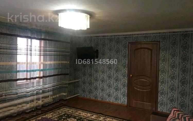Отдельный дом · 3 комнаты · 100 м² · 10 сот., Переулок Каржаубайулы 17 за 27 млн ₸ в Семее — фото 2