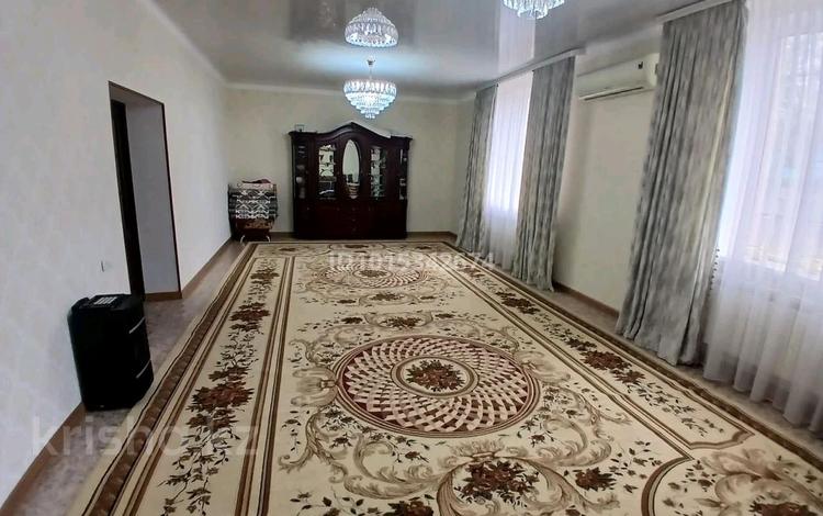Жеке үй · 9 бөлме · 400 м² · 5 жүзд., Токтамыс хана — 14 школа, бағасы: 52 млн ₸ в Актобе, мкр. Курмыш — фото 2