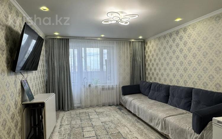 3-комнатная квартира · 62 м² · 9/9 этаж, Майкудук, Мкр Восток-3 13 за 19 млн ₸ в Караганде, Алихана Бокейханова р-н — фото 2