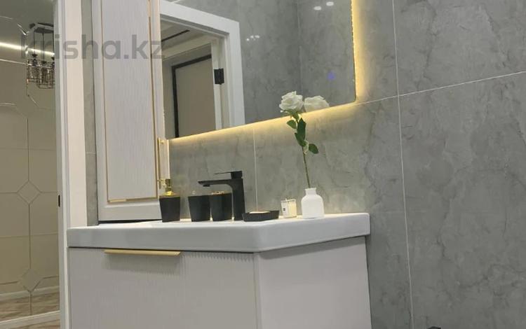 3-комнатная квартира · 76 м² · 14/18 этаж, Абая — Брусиловского за 65 млн 〒 в Алматы, Бостандыкский р-н — фото 8