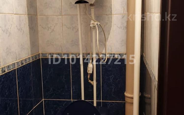 2-комнатная квартира · 54 м² · 1/9 этаж, мкр Юго-Восток, Мкр Гульдер 1 16 за 120 000 ₸ в Караганде, Казыбек би р-н — фото 2
