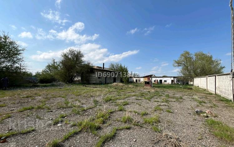 Свободное назначение, магазины и бутики · 2040 м² за 19 млн 〒 в Таразе, мкр Турксиб — фото 2