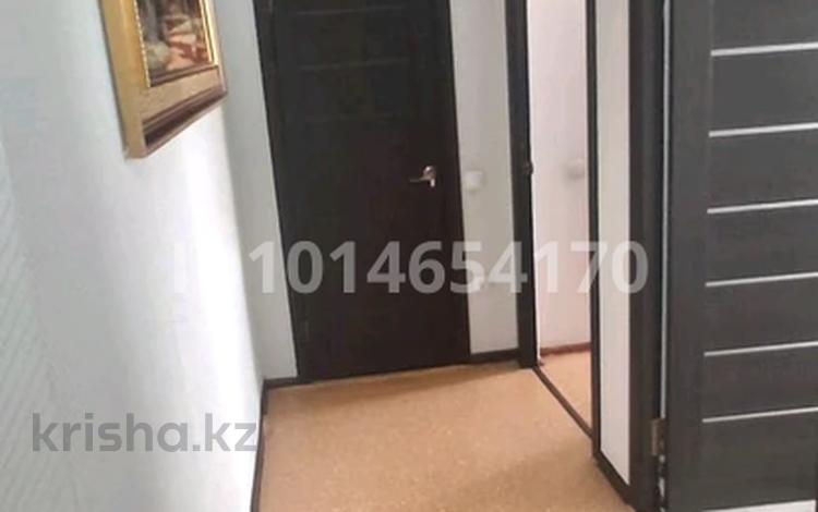 3-комнатная квартира · 65 м² · 2/5 этаж, мкр Нурсая 25 — Школа СТГ за 200 000 ₸ в Атырау — фото 2