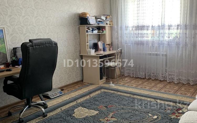 3-комнатная квартира · 94.5 м² · 9/10 этаж, мкр Новый Город, Ермекова 106/6 за 36 млн ₸ в Караганде, Казыбек би р-н — фото 2