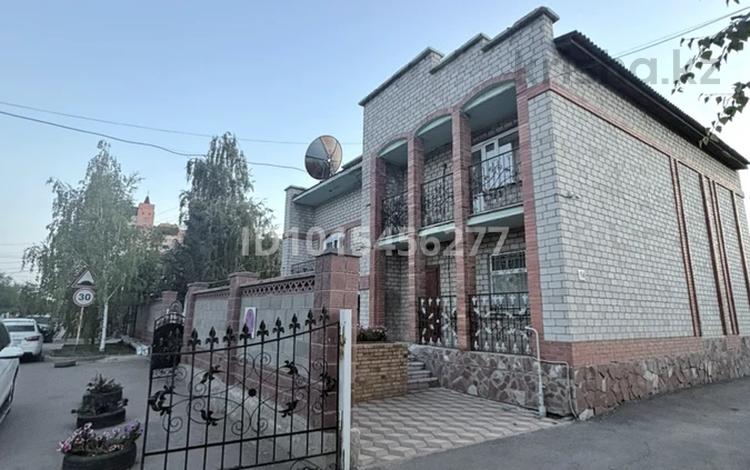 Дом · 5 комнат · 250 м², Абая 54/4 за 60 000 ₸ в Астане, р-н Байконур — фото 2