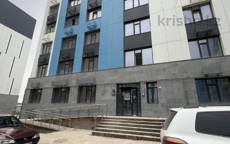 2-бөлмелі пәтер · 68 м² · 6/9 қабат, Нурсая-3 ш/а. 437, бағасы: 26 млн ₸ в Атырау, мкр Нурсая-3 — фото 9