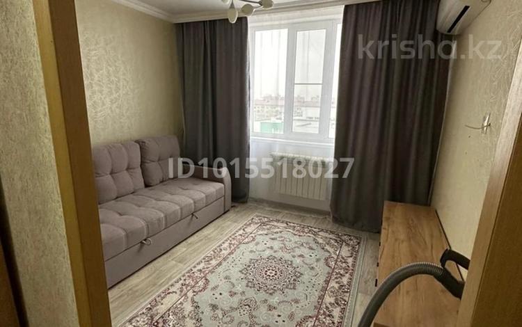 2-комнатная квартира · 65 м² · 7/9 этаж, 4 мкрн 11 за 180 000 ₸ в Аксае — фото 2