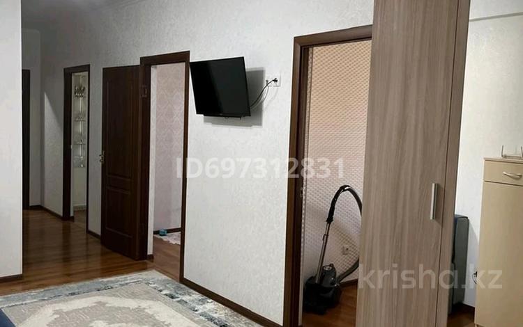 2-бөлмелі пәтер, 80 м², 6/10 қабат, 27-й мкр 85, бағасы: 20 млн 〒 в Актау, 27-й мкр — фото 2