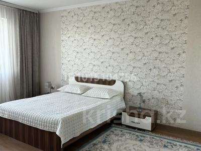 2-бөлмелі пәтер · 81 м² · 10/17 қабат, Навои 7, бағасы: 450 000 ₸ в Алматы, Ауэзовский р-н