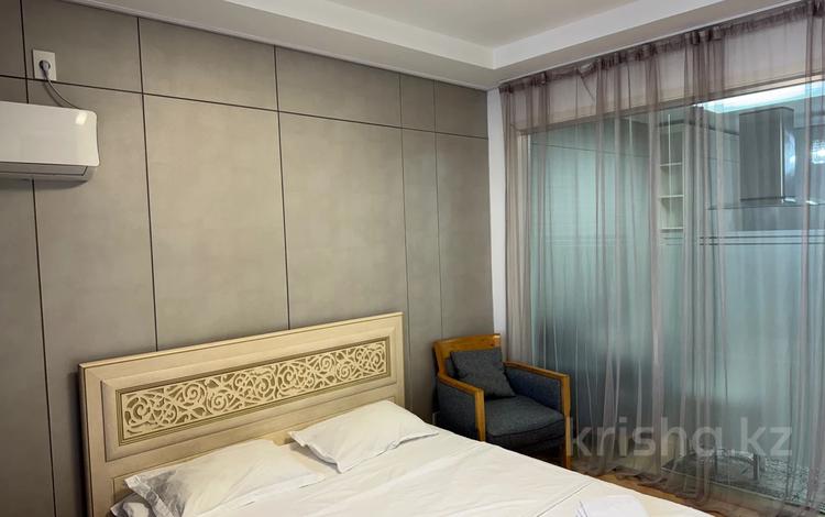 1-комнатная квартира · 45 м² · 22/33 этаж, Кошкарбаева 10/1 — Тауелсыздык за 16 000 〒 в Астане, Алматы р-н — фото 2