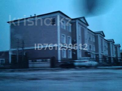 4-комнатная квартира · 115 м² · 1/4 этаж, 24-й мкр 45 за 150 000 ₸ в Актау