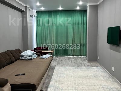 1-комнатная квартира · 60 м² · 2/9 этаж, Вокзальная 4/1 за 12 000 ₸ в Уральске