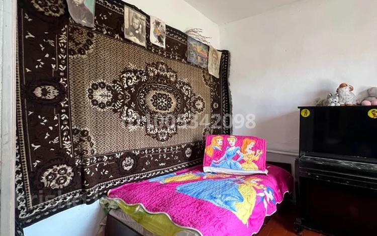 Отдельный дом · 3 комнаты · 64 м² · 9.27 сот., Казбек би 2 за 5.5 млн 〒 в Уштобе — фото 2