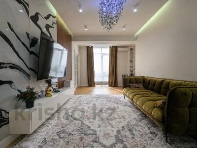 5-бөлмелі пәтер · 170 м² · 8/10 қабат, Бухар Жырау 35, бағасы: 205 млн ₸ в Алматы, Бостандыкский р-н
