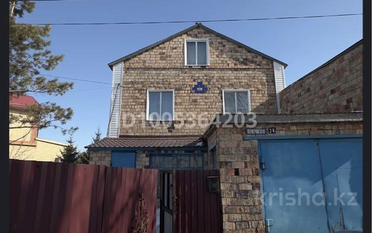 Отдельный дом · 7 комнат · 250 м² · 6 сот., Пришахтинск — Кемеровская за 35 млн ₸ в Караганде, Алихана Бокейханова р-н — фото 2