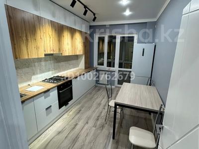 1-комнатная квартира · 60 м² · 8/9 этаж, мкр Нурсая, Елорда за 2 500 〒 в Атырау