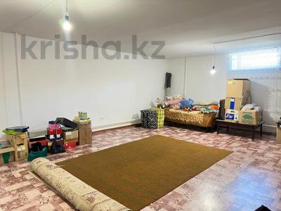 Отдельный дом · 5 комнат · 250 м² · 10 сот., Лунная 1 за 72 млн ₸ в Павлодаре