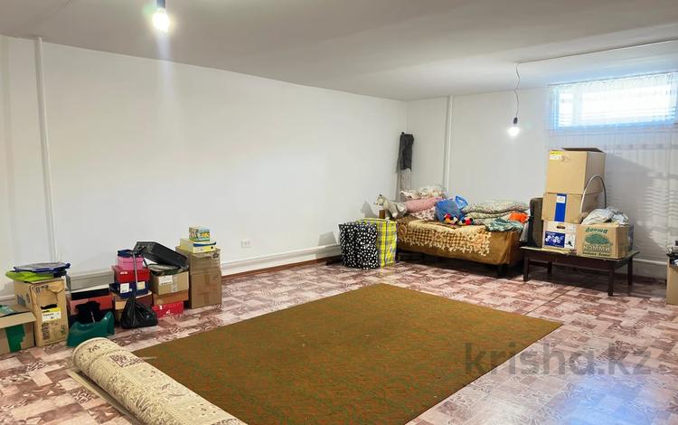 Отдельный дом · 5 комнат · 250 м² · 10 сот., Лунная 1 за 72 млн ₸ в Павлодаре — фото 2