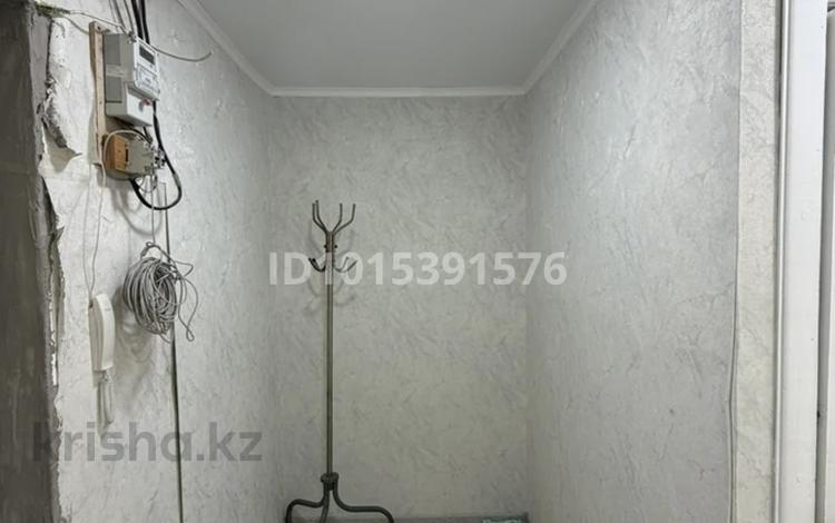 1-бөлмелі пәтер · 40 м² · 4/5 қабат, Анаркулова 14 14, бағасы: 100 000 ₸ в Жезказгане — фото 2