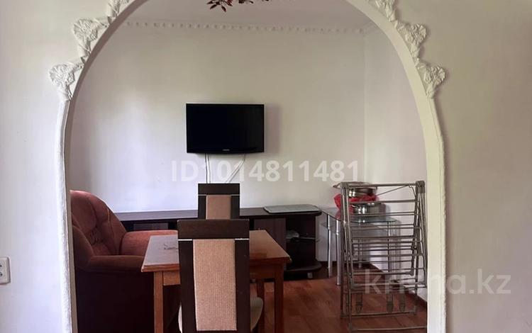 3-комнатная квартира · 60 м², мкр Тастак-2 41 за 260 000 ₸ в Алматы, Алмалинский р-н — фото 2