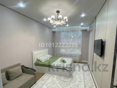 1-комнатная квартира · 43 м² · 2/9 этаж, Просп. Байдибек би 126/7А за 12 000 〒 в Шымкенте, Каратауский р-н