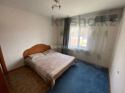 2-комнатная квартира · 70 м² · 2/9 этаж, Утепова 41 за 12 000 ₸ в Усть-Каменогорске