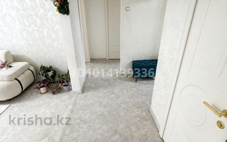 4-комнатная квартира · 90 м² · 2/5 этаж, Муратбаева 28 за 38 млн ₸ в Талдыкоргане, мкр военный городок Жулдыз — фото 2
